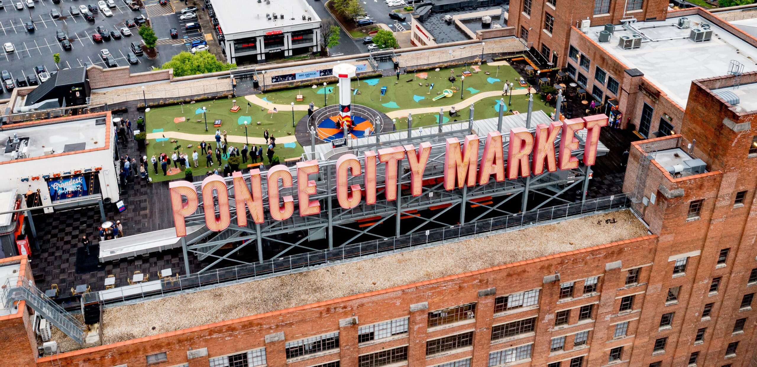 Field Marketing vs. Event Marketing—Unique Strategies that Engage Audiences